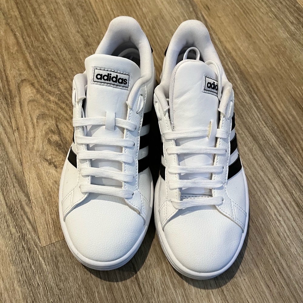 Adidas Shell Toes size 6.5. Worn once!